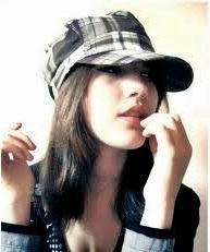 Eu sou aquela que deu certo. Decifra-me ou devoro-te. ;p