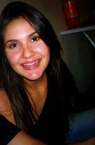Deixe o seu sorriso mudar o mundo, mas não deixe o mundo mudar seu sorriso.