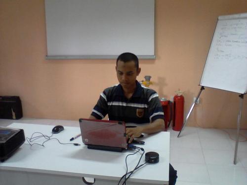 siswanto9919's profile picture. 