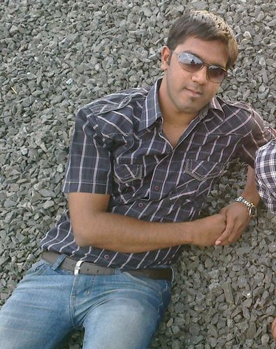 I m cool,simple,straight forward & vry agressive at times..!
I'm kind of shy, regarding new people.. but really easy going once u r my friend...