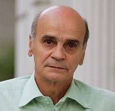 Ficar lendo bio dos otros da cançer