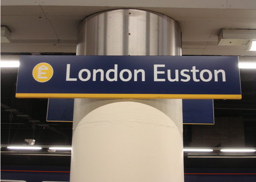 Providing up to the minute status updates for London Euston - over and underground! Check out http://t.co/z44Lz0EEdP for other feeds!