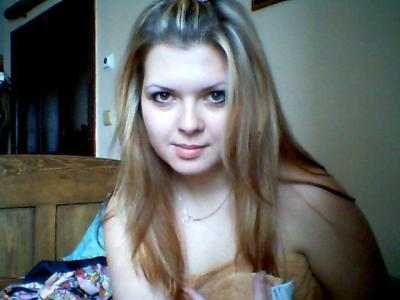 MelanieAlles90's profile picture. A friend to all is a friend to none.