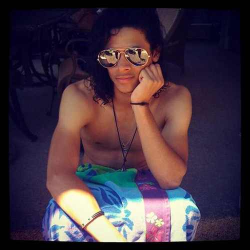 im kira :) i BEEN a B5 since FOREVER !! and i will never leave them !! are you ?