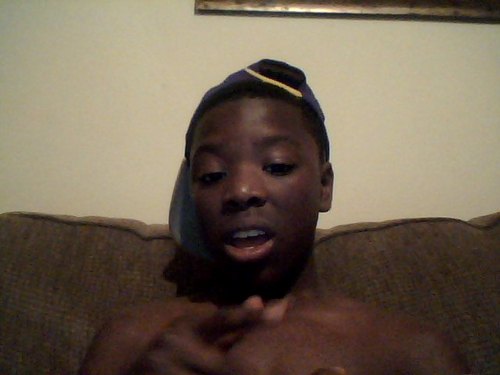 ..Fuck dat bio. follow me 
..ill follow back.