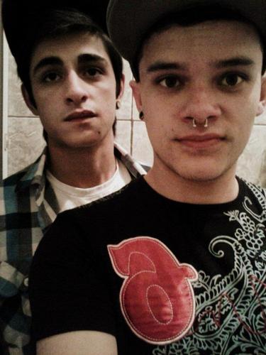 e não aá ngm como vooc, o unico me faz feliz de verdade .. minha vida se resume a vooc e é com vooc que quero passa o resto da minha vida teamo' Juan Robert'