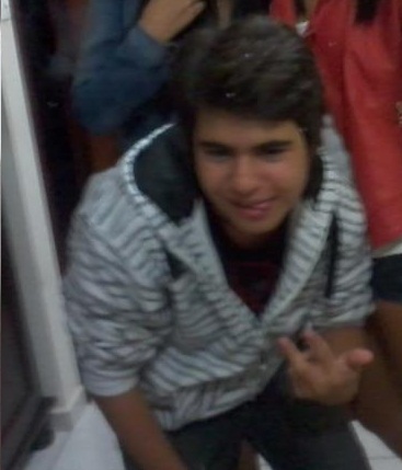 Certo ou errado, amigo meu eu defendo até o fim, prometo nunca te abandonar. Eu te amo ♥ @gabimartucci_ aqui.