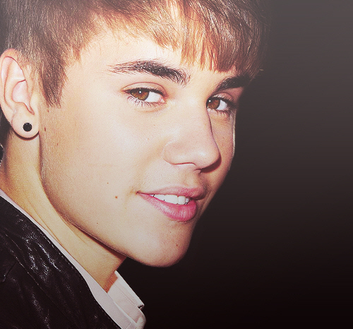 true beliebers will follow (: ~ JUSTIN BIEBER PLEASE FOLLOW ME ! that would mean a world to me ♥