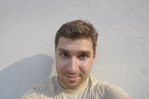 World explorer, video game enthusiast, cinematography fanatic, arch linux user
