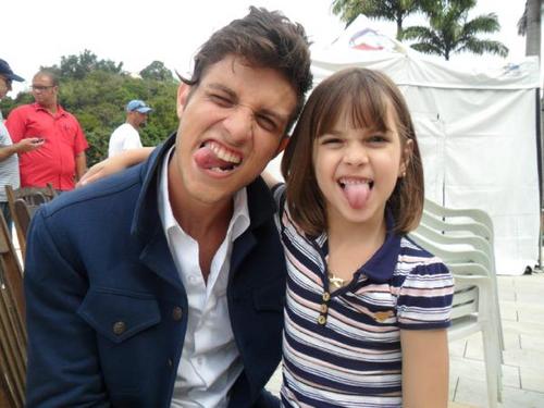 Só de ouvir a sua voz
Eu já me sinto bem !! Chay e Melanie