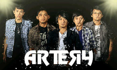 Pop rock band | vocal : AUN - @aun_adim | guitar : IBNI - @ibni_artery |  bass : GROW - @grow_artery |  drum : IYANG - @iyanggArtery |