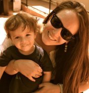 aw_littlethings's profile picture. a working mama devoted to family, crafts, art, and anything inspiring