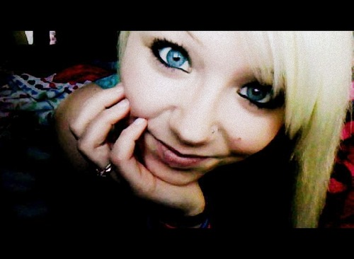 Kenzie_re's profile picture. 