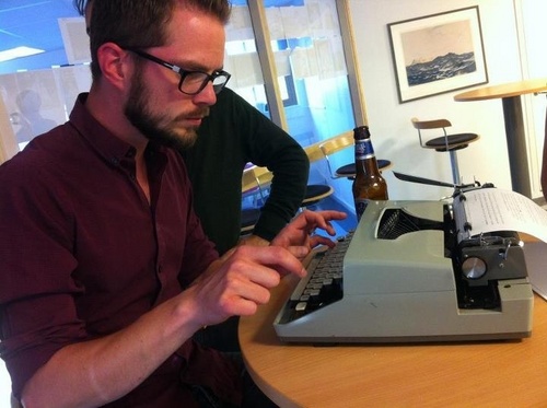 e_krang's profile picture. F.d. journalist, nu kommunikatör. Vurmar för Västgötaslätten och Hisingen. Rimsmedernas rimsmed.