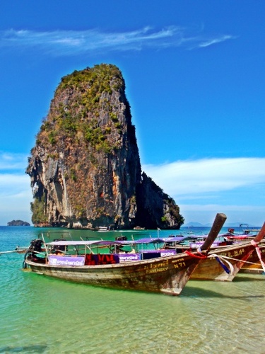 Sharing good travel stories & travel deals to save you money around the globe!