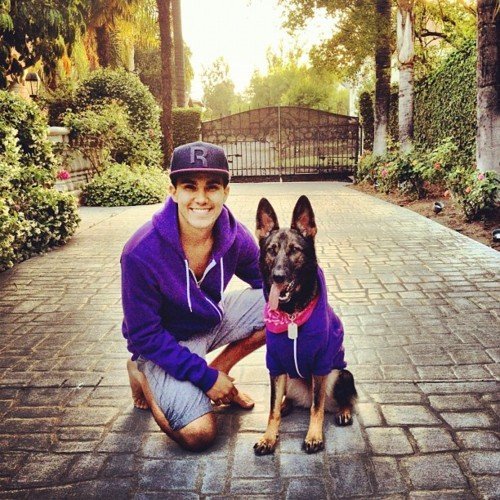 CarlosGarciaxx's profile picture. 1/4 of BTR..