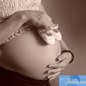 Tout ce qu'une femme #enceinte devrait savoir sur la #grossesse et #l'accouchement, expliqué #semaine par semaine. http://t.co/zsBgzCzg .