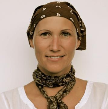 Positive and energetic Support Manager in Visma. Like my job, skiing, travelling, people, talking, reading... Walk it like you talk it