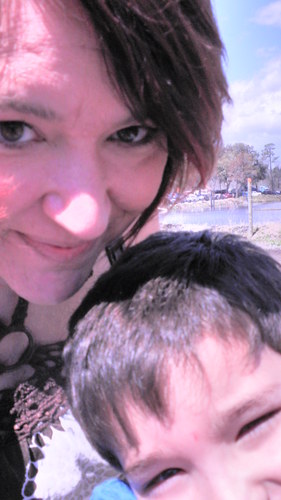 Zensacred's profile picture. Motivated by Coffee and God, Stay at home Mom, Cleaning Fairy,