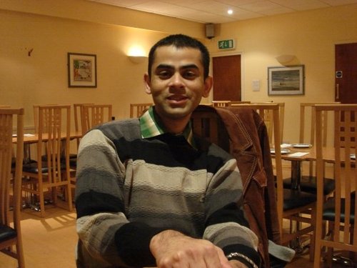 amitb's profile picture. Trying to make sense