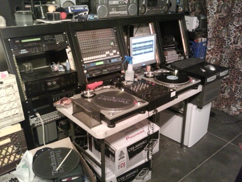 FREQUENCIESINC's profile picture. FREQUENCIES DISCO (915) 726 1471 Today's muzik at yesterday's prices!!!