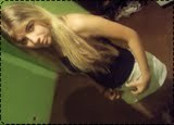 Sou loira , loka, mais minha $implicidade e $impatia  éh capaz de te encantar ( $igam ke eu $igoo de volta baby's)