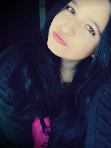 sou feliz por sabe q vc existe .