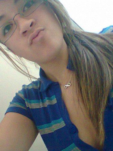 Aquarianna,chata,amiga,amo aa @diu_alone  @beatrizm__ e @MaabelF,morro dee ciiumes doo meeus amiigoos,sou apenas eu,nao sou oq todos pensam! Segue que eu sigo '