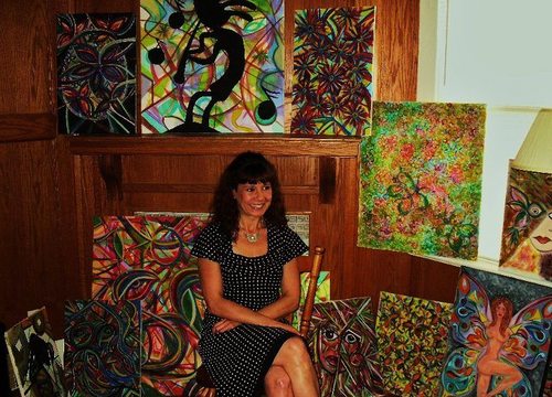 Born in Bordeaux, France.I am a passionate Artist, Single Mom of a beautiful boy named Noah..Vee