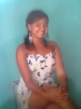 Sou uma pessoa legal e divertida adoro a banda e a novela rebelde gosto muito de ouvir musicas principalmente a deles gosto de estudar e de curtia a familia