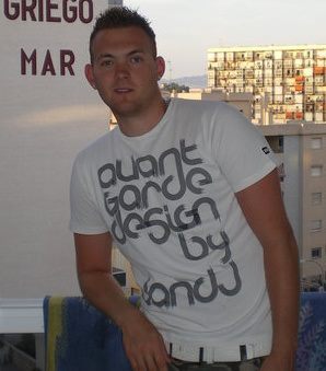 lewisroberts21's profile picture. 