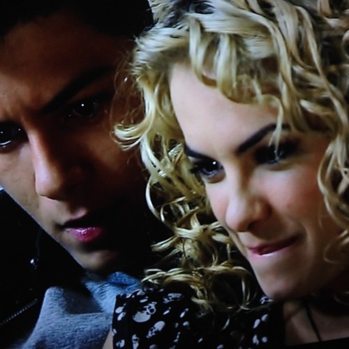 Meu coração vai ser Rebelde para seeeempre ♪ LuAr eternamente ♥♥♥ @aguiarthur @lua_blanco