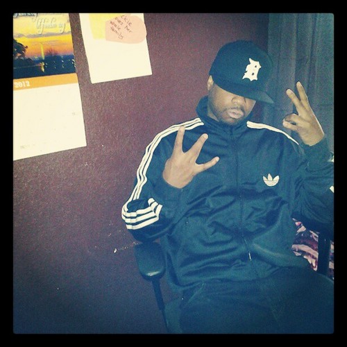 3RD BLOCK MANAGER FOR BOOKING OF @LIL _DRUG STO CALL 7346809478 OR EMAIL clinjohnson37@gmail.com serious producers only