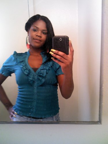 #R&B/Hip Hop Artist#GhostSpittaEnt 1$ t Lady #IG@MSNAYGHOST0
http://t.co/zvzvnVSv6i
http://t.co/EhqBuw4Mi2