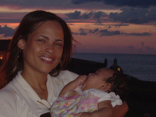 Love to help people make money! Mother of two beautiful girls, MD, love to write lyrics and screenplays