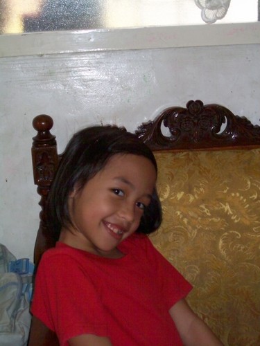hi i am mariane pleasse follow me on twitter..!!!!
:(