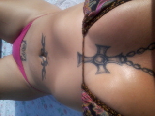 #TeamMILF ! #TeamBadAss ! #TeamCowGurl ! #TeamSuppaFreak ! Twiffey ; @simply_tiasha #TeamFollowBck !