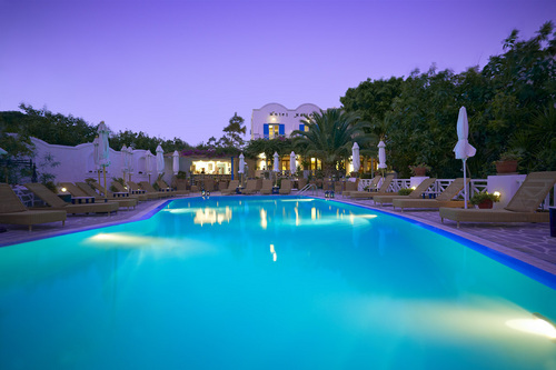 Santorini Hotel Matina is a small boutique hotel in Kamari Beach in Santorini, combining traditional architecture with modern facilities.