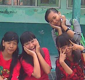 humoris tauu suka ngelawak dikelas :-) birthday 10 january Capricorn
follback mentions mee  ƪ(˘⌣˘)┐ ƪ(˘⌣˘)ʃ ┌(˘⌣˘)ʃ