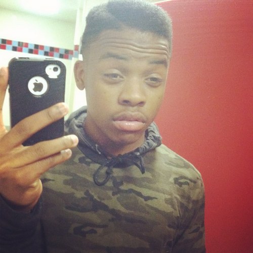 DaffyGotSwave's profile picture. If You Follow Me, You're An Idiot... And Probably Have No Friends