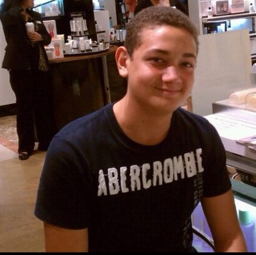 arturoaram's profile picture. 