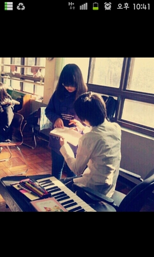 tod_me's profile picture. 18/부산/글쟁이