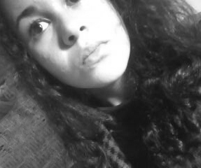 Eu que vivo com α cαbeçα nα luα, com músicα no ouvido e corαção nα bocα :)
eu sou meninα e mulher, eu sei muito bem o que quero .