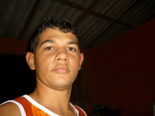 A vida é uma só então viva intensamente cada segundo que vc tem de vida.