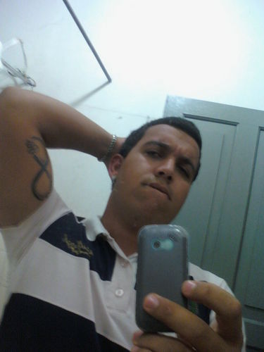 20 anos, msn cris_kis_kis@hotmail.com e orkut http://t.co/lLTDr9OE12