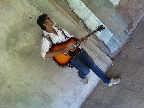 Simple Boy With Simple Looks... :-)
Likes Partys, Electro Music, Playing Guitar, Spending Time With Frends Well Sm says ( With Gf )..