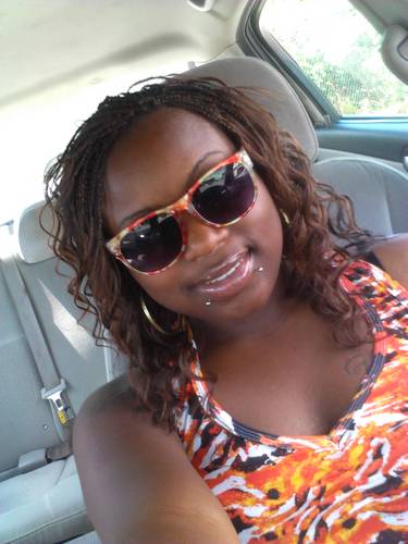 Ms_LadyHoova's profile picture. Mi Hood