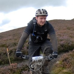 MountainBike...RoadBike...MountainBike...MountainBike...RoadBike...MountainBike...MountainBike...RoadBike...MountainBike