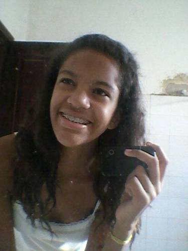 Ninguém tem o direito de me julgar a não ser eu mesma. Eu me pertenço e de mim faço o que bem entender. - Raul Seixas
http://t.co/gpyhHguC99