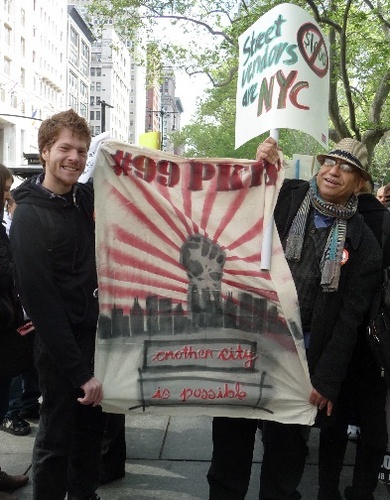 NYC worker solidarity! Founded at Occupy Wall Street, 99 Pickets aims to connect worker struggles, building community against the 1%. General union/labor news.